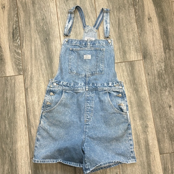 Levi's Denim - Levis Red Tab Overalls shorts 🔥